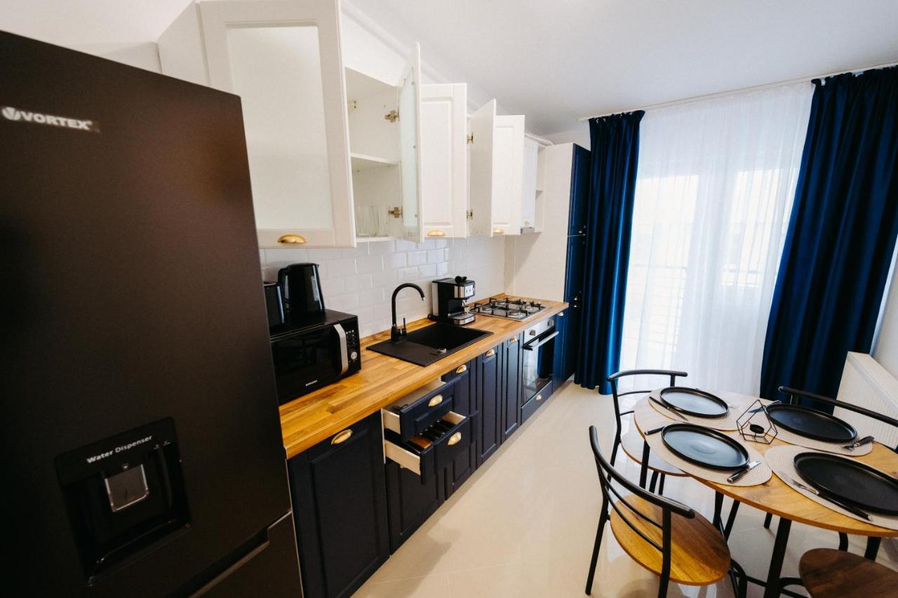 Modern Loft One Apartment ซูชาวา ภายนอก รูปภาพ