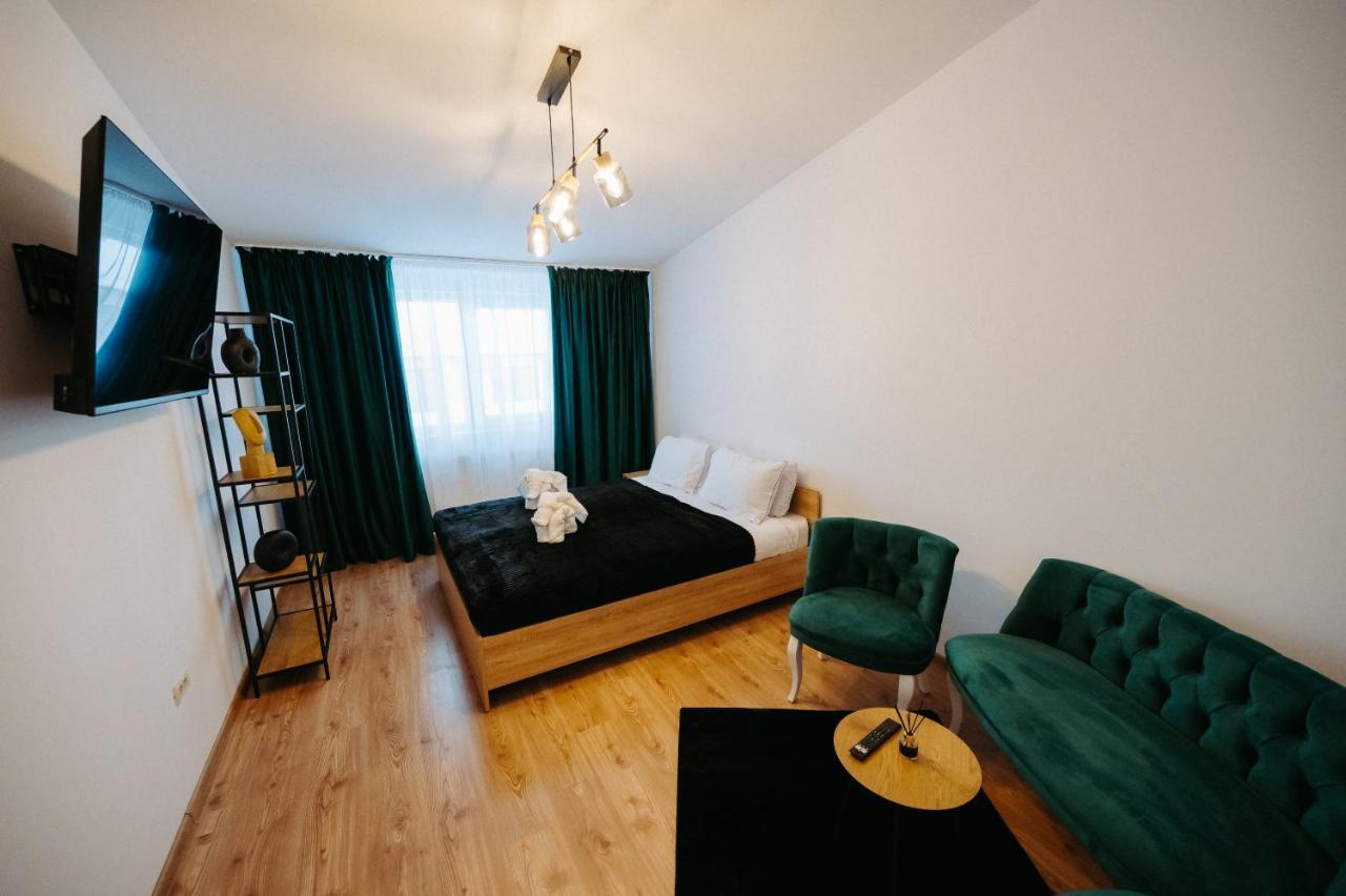 Modern Loft One Apartment ซูชาวา ภายนอก รูปภาพ